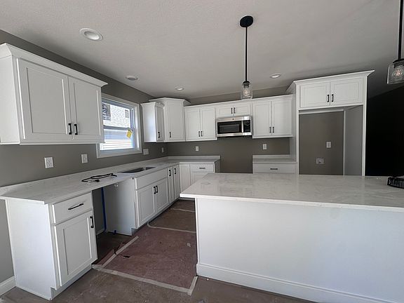 2nd image of 1705 Millstone Dr