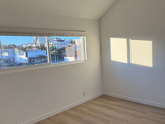 4th image of 1423 Euclid St APT 11