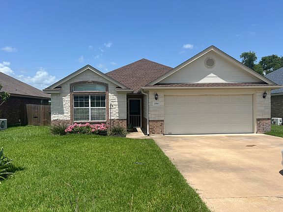 2nd image of 2914 Horseback Ct