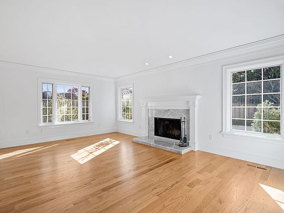 5th image of 103 Trinidad Dr