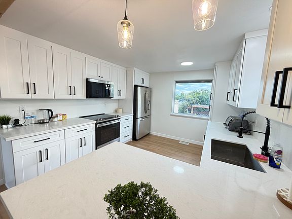 4th image of 1709 S Juneau St #A
