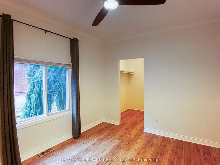 1-272 Royal Ave #1 — Photo 11