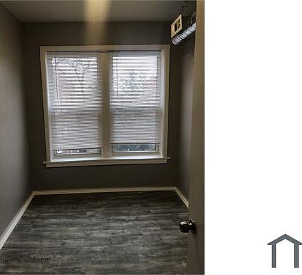 4th image of 4222 S Michigan Ave #3W