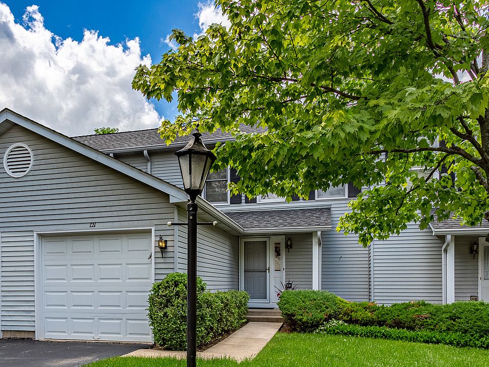1st image of 121 Villa Circle Dr #11
