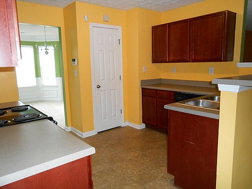 4th image of 216 Millstone Dr