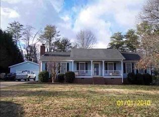 102 Country Ln, Easley, SC 29642