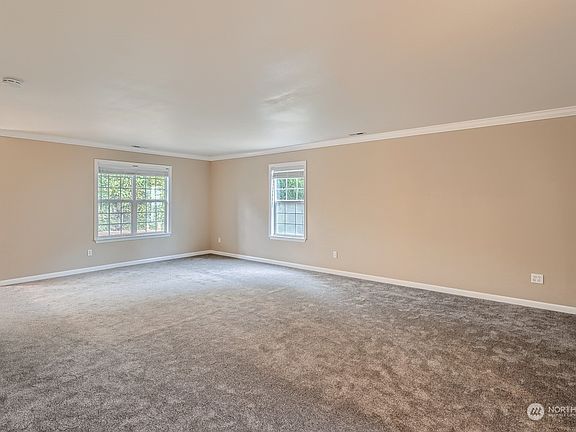 4th image of 15015 95th Ave E