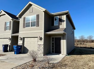 1538 NE Erin Ct, Grain Valley, MO 64029