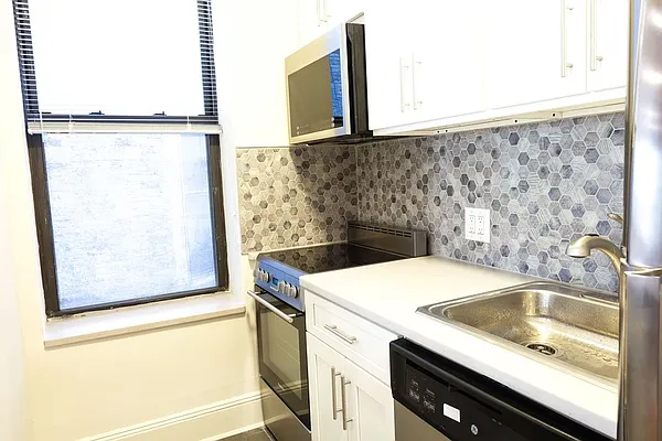 Rented by B & L Management | media 34