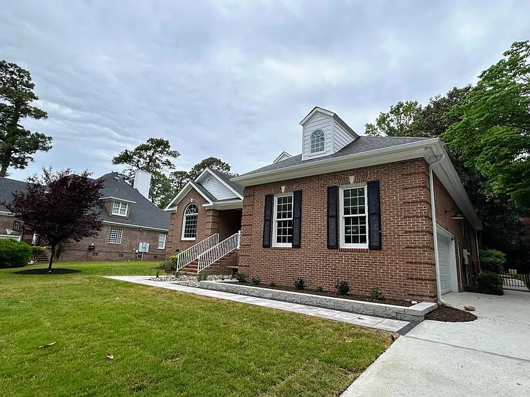 8703 Decoy Ln — Photo 3