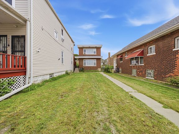 5th image of 731 E 88th Pl