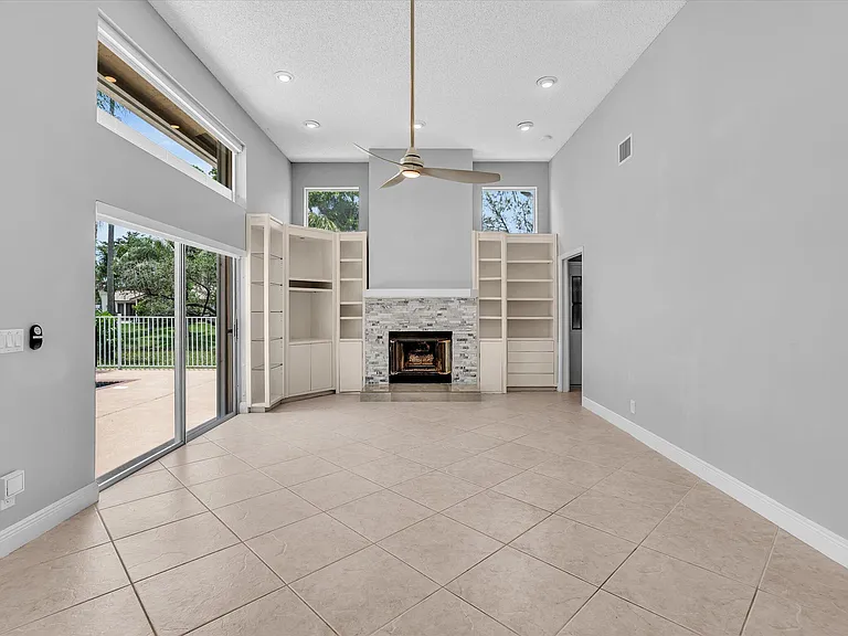 10434 NW 6th Ct — Photo 47