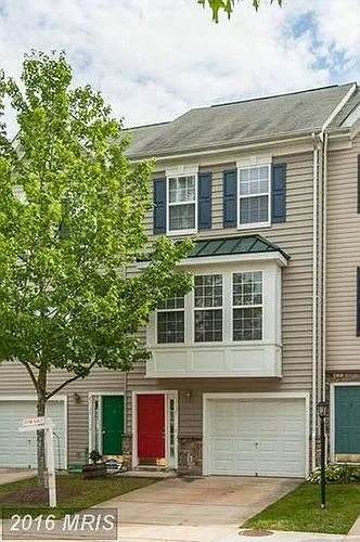 23138 Blackthorn Sq Photo 1