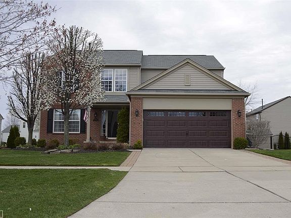 3rd image of 17825 Country Club Dr