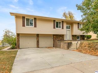 7310 S 49th Ave, Bellevue, NE 68157