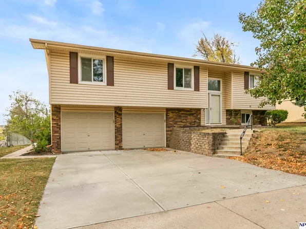 7310 S 49th Ave, Bellevue, NE 68157