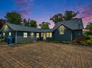 50982 Garrett Rd, Dowagiac, MI 49047