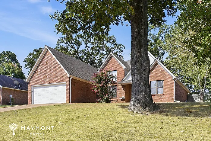 3 bed, 2.0 bath, 1750 sqft, $2,195 — Photo 3