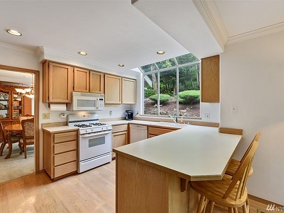 3rd image of 17437 136th Pl SE