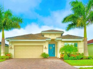 14607 Topsail Dr, Naples, FL 34114