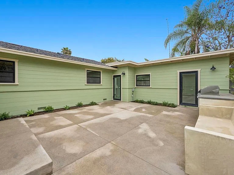 1061 Buena Vista Way — Photo 36