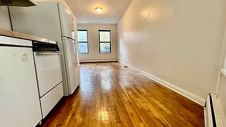 Rented by HOLTON REAL ESTATE INC.