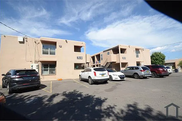 319 San Jose Ave SE #4