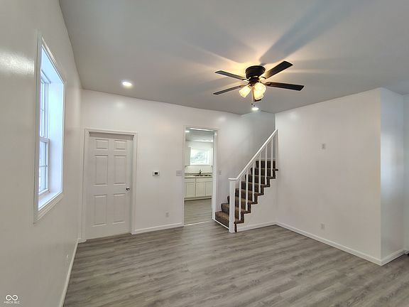 4th image of 837 W 9th St