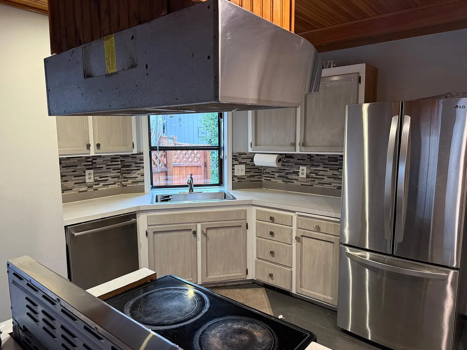2 bed, 1256 sqft, $2,100 — Photo 4