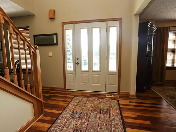 5th image of 109 Bohyer Ave