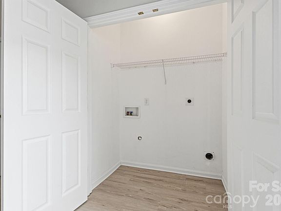 5th image of 10486 Stokeshill Ct
