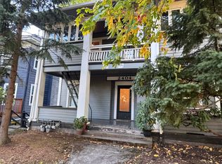 2404 NE Multnomah St APT B, Portland, OR 97232