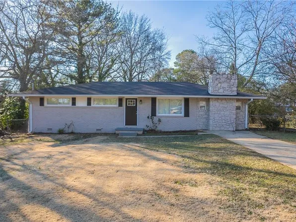 3854 Brookcrest Cir, Decatur, GA 30032