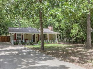 10028 Lake Shore Dr, Montgomery, TX 77316