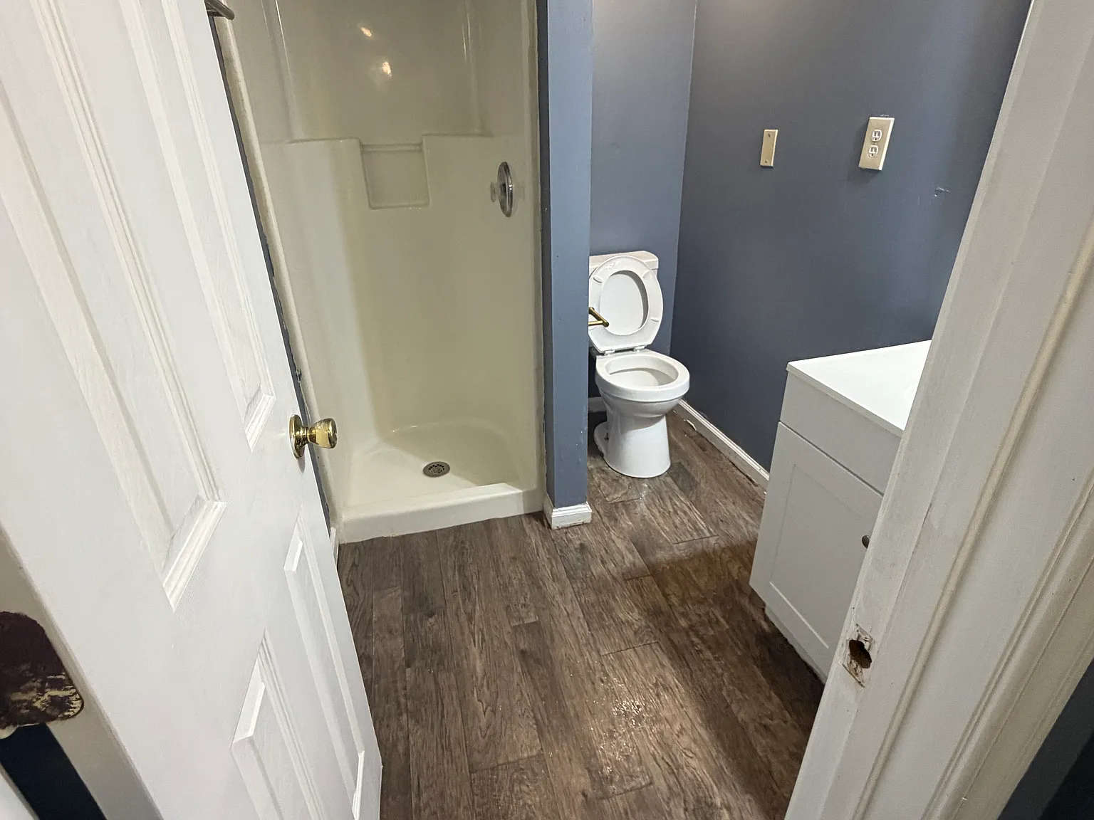 Studio, 324 sqft, $1,300 — Photo 4