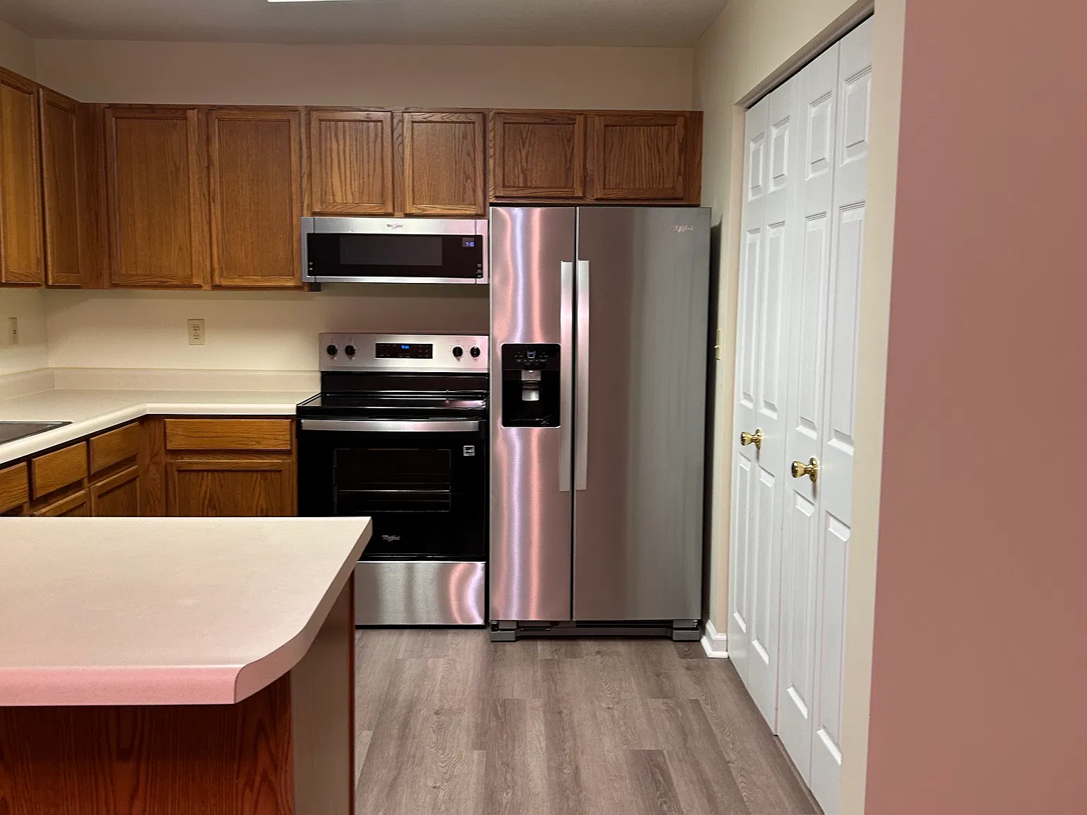 2 bed, 1100 sqft, $950 — Photo 4