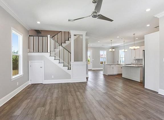 3rd image of 1444 Athis St
