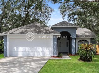 4715 Rocking Chair Dr, Valrico, FL 33596