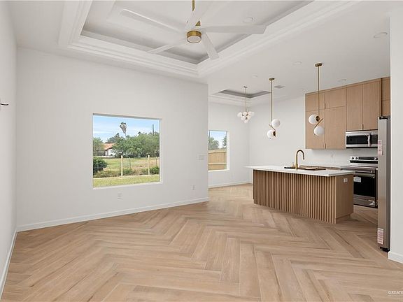 4th image of 2220 N Revolution St
