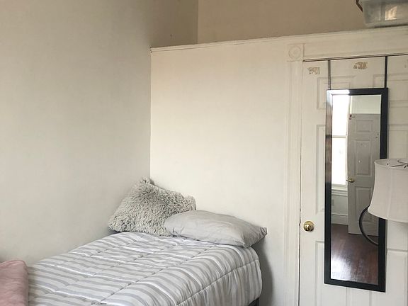 2nd image of 1550 Tremont St #3