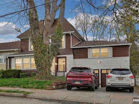 2nd image of 113 Lake St