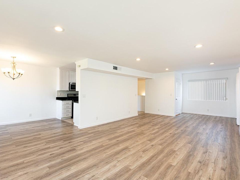 1st image of 1946 Selby Ave APT 302