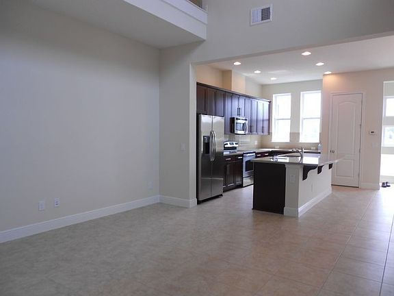 3rd image of 14212 Walcott Ave
