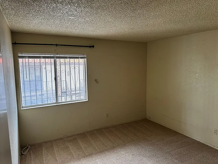 1405 Vegas Valley Dr #112 — Photo 6