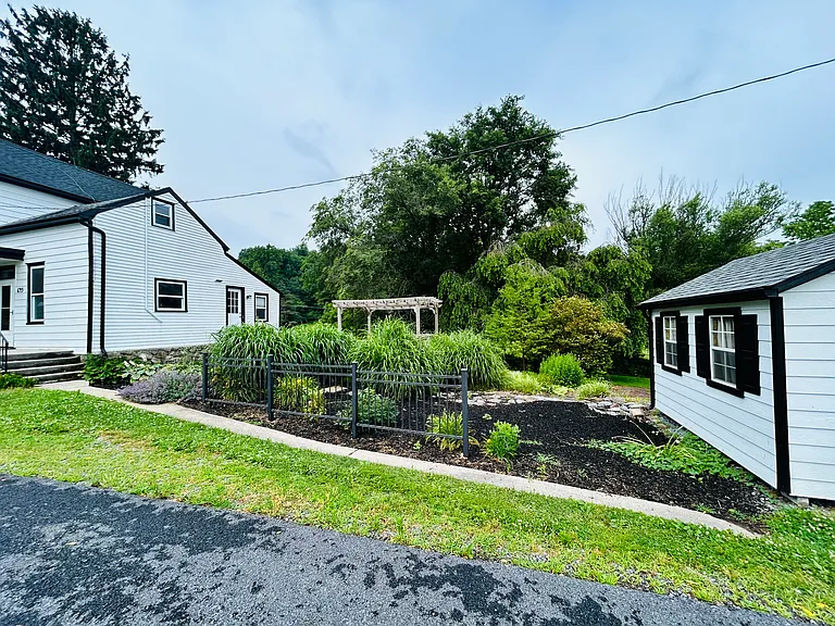 645 Mount Wilson Rd — Photo 3