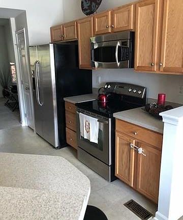 5th image of 6024 Bluffwood Ct