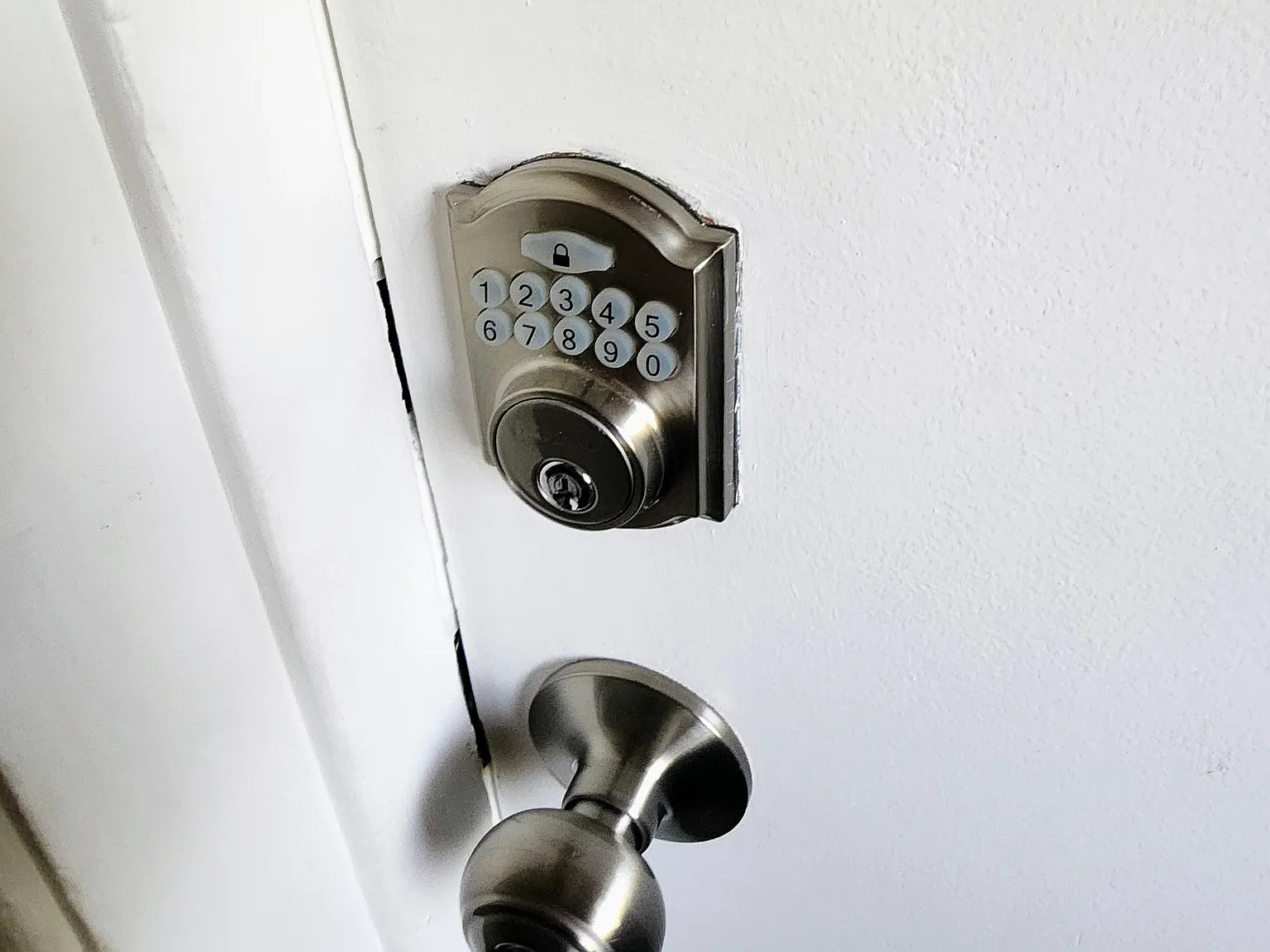 2 bed, 750 sqft, $995 — Photo 3