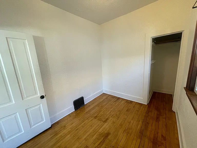 2521 W Michigan St — Photo 16