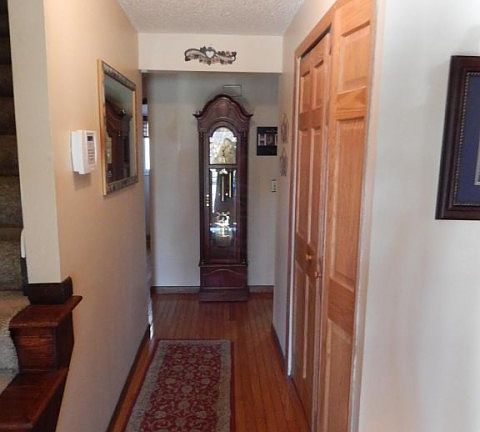 3rd image of 6460 Silverleaf Ave