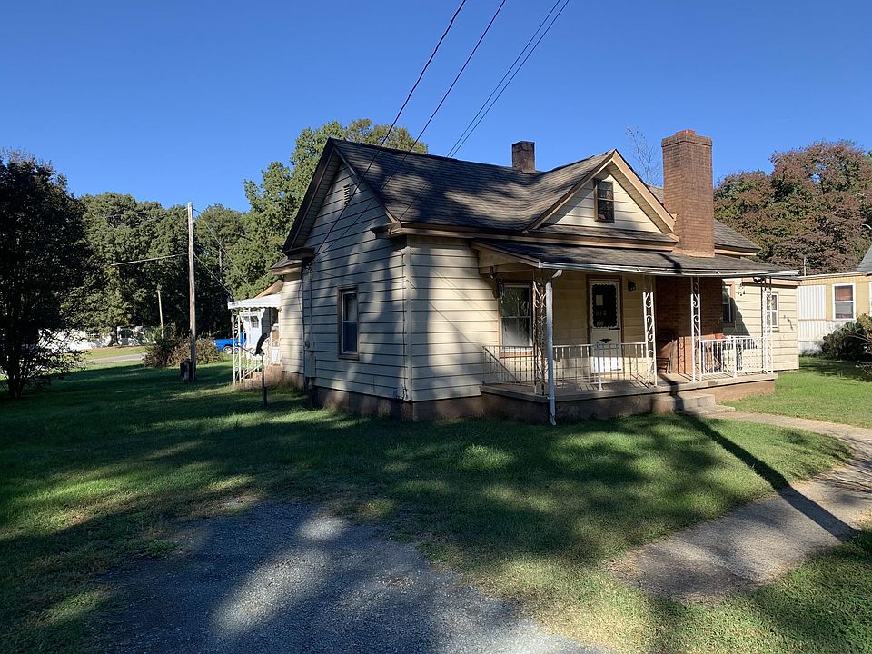 2nd image of 614 Orange Heights Loop